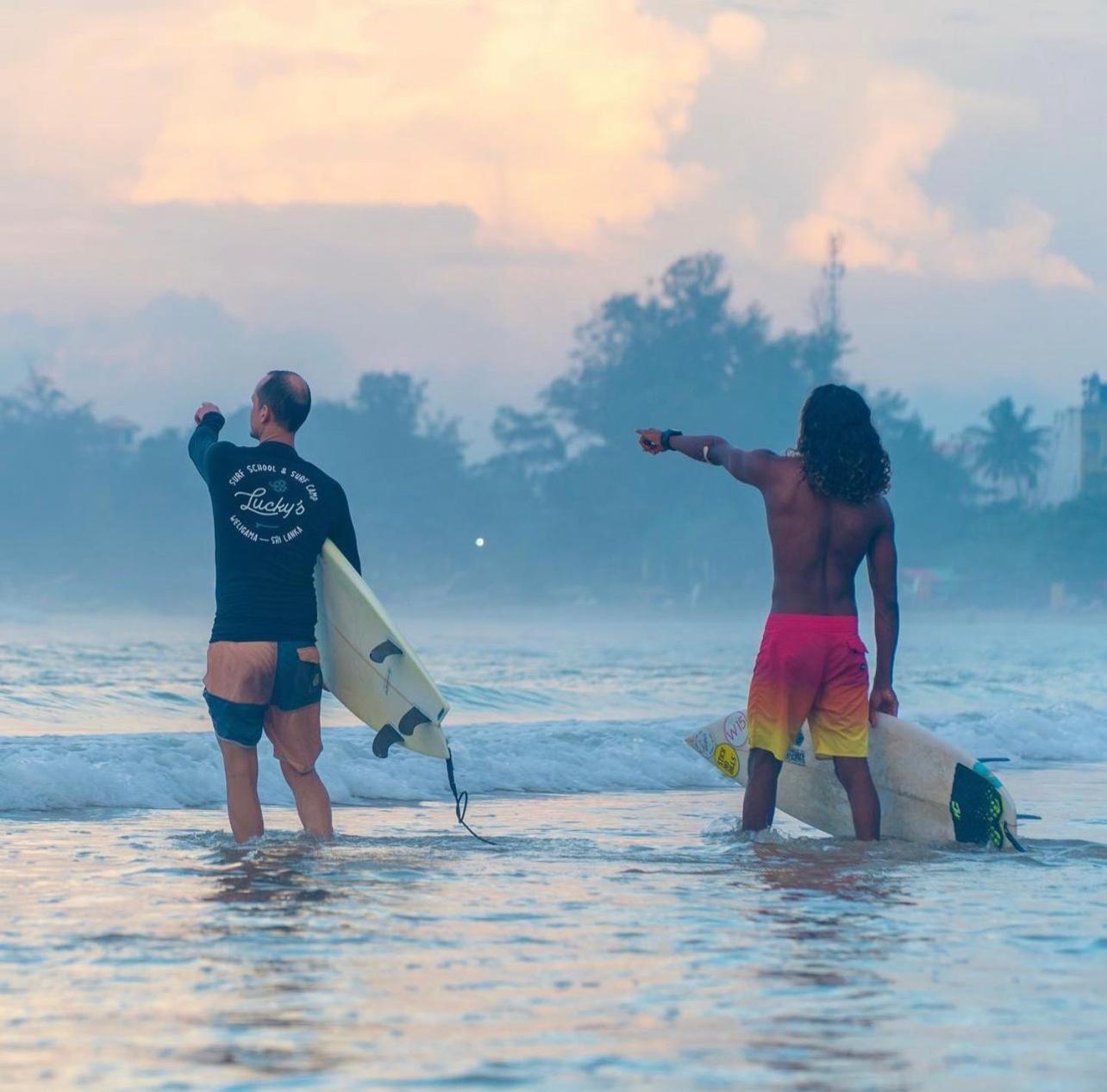 Lucky'S Surf Camp Acomodação com café da manhã Weligama Exterior foto