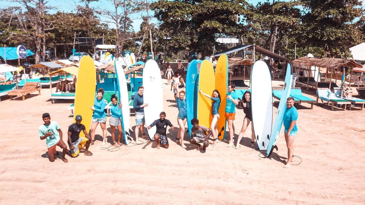 Lucky'S Surf Camp Acomodação com café da manhã Weligama Exterior foto